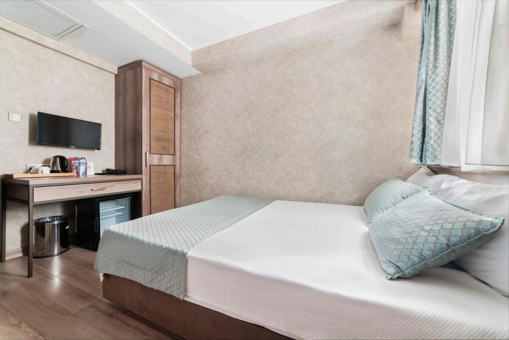 Castle Franco Suites Estambul Exterior foto